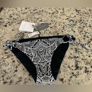 La Blanca “Reversible” Swim Bottom